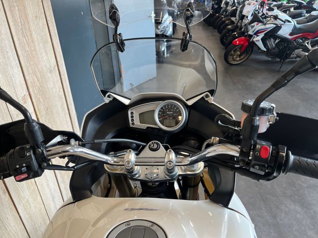 triumph - tiger-1050