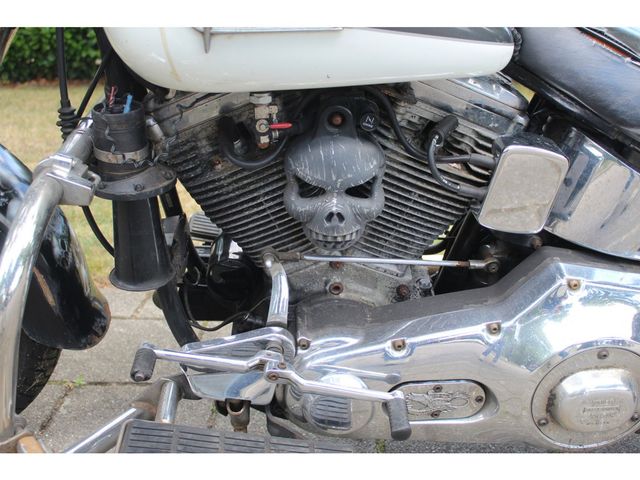 harley-davidson - heritage-classic