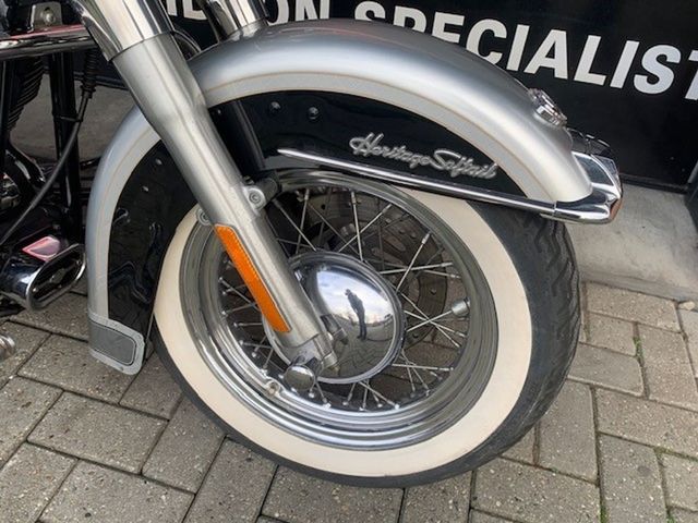 harley-davidson - heritage-softail-classic-flstc