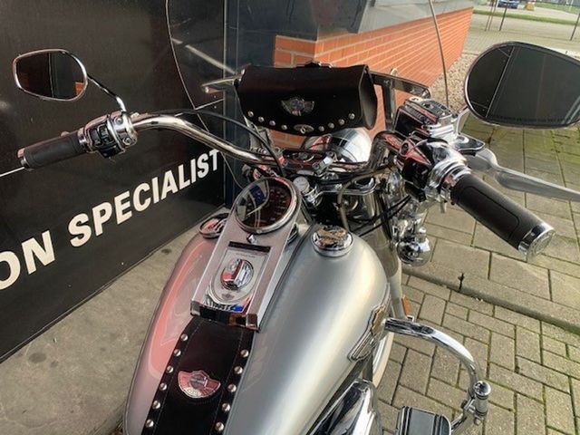 harley-davidson - heritage-softail-classic-flstc