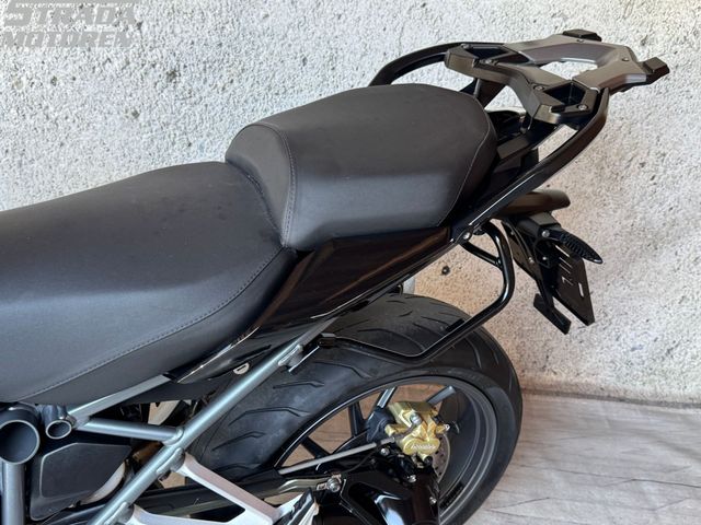 bmw - r-1200-rs