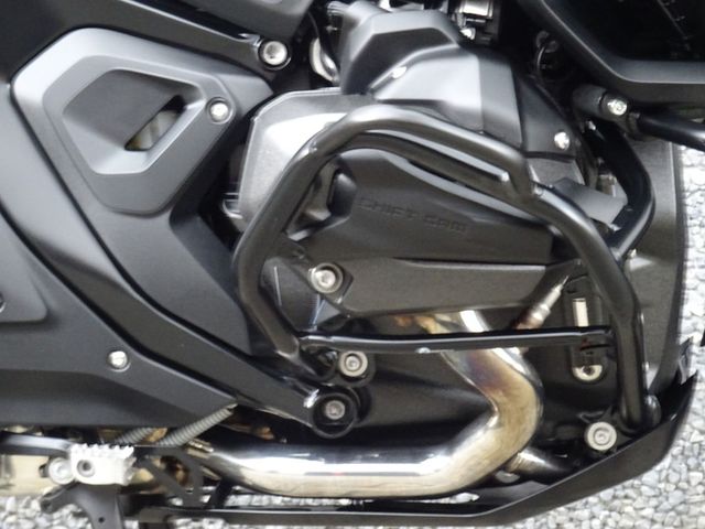 bmw - r-1300-gs-adventure-triple-black