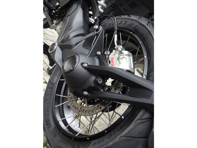 bmw - r-1300-gs-adventure-triple-black