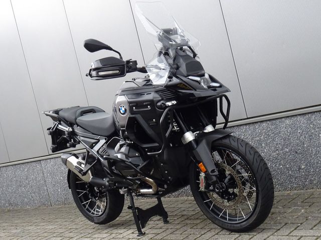 bmw - r-1300-gs-adventure-triple-black