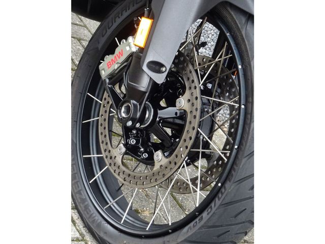 bmw - r-1300-gs-adventure-triple-black