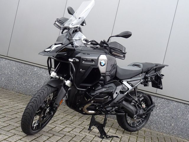 bmw - r-1300-gs-adventure-triple-black