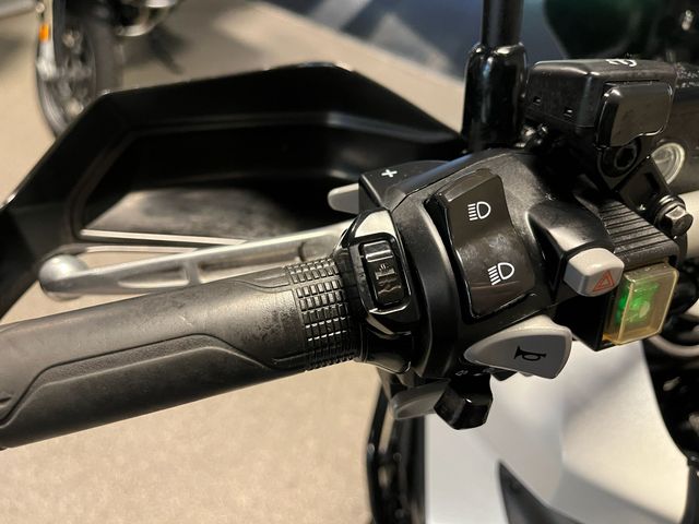 honda - x-adv