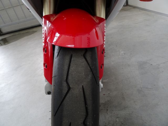 yamaha - yzf-r1