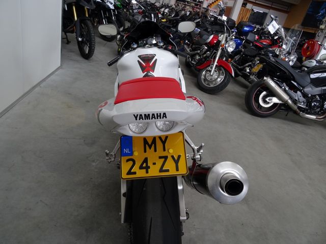 yamaha - yzf-r1