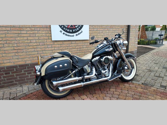 harley-davidson - softail-deluxe-flstni
