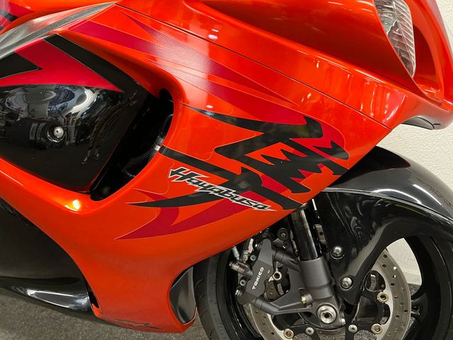 suzuki - gsx-r-1300-hayabusa