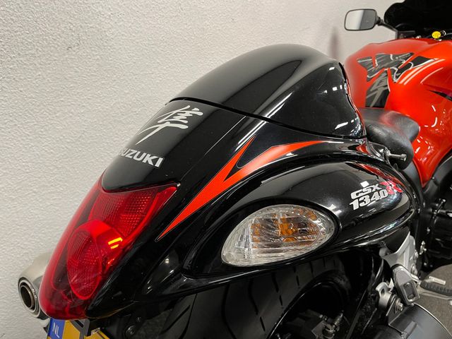 suzuki - gsx-r-1300-hayabusa