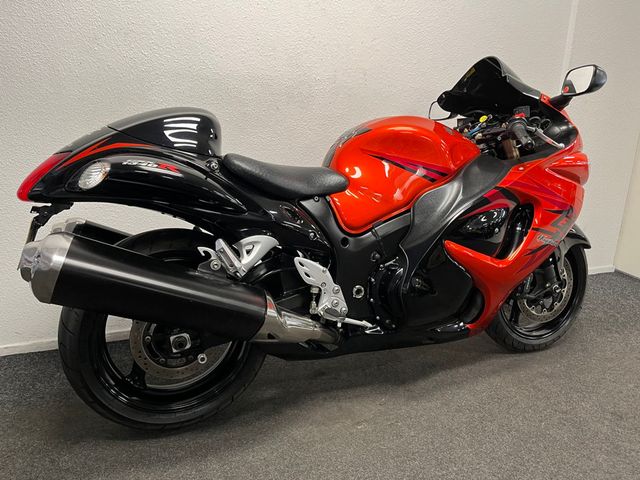 suzuki - gsx-r-1300-hayabusa