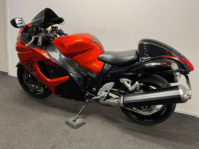suzuki - gsx-r-1300-hayabusa