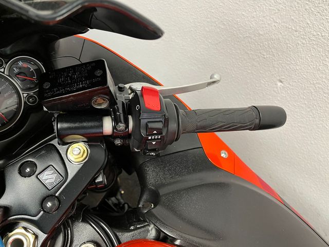 suzuki - gsx-r-1300-hayabusa