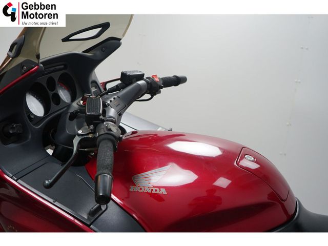 honda - st-1100-pan-european