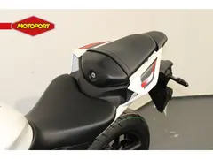 Yamaha YZF R3 70th anniversary 2026 nieuw – foto 5 van 15