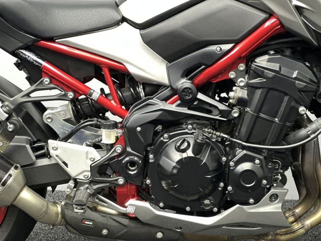 kawasaki - z900-performance