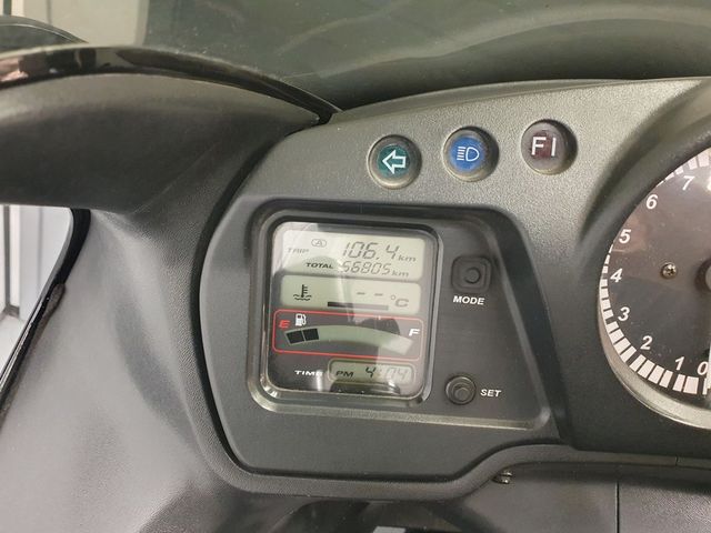 honda - cbr-1100--xx-super-blackbird