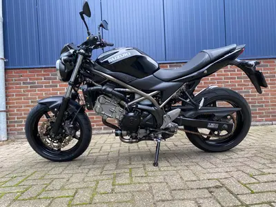 SUZUKI SV 650 N ABS – foto 4