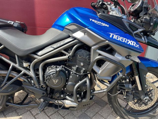 triumph - tiger-800-xrx