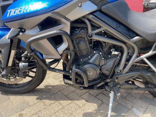 triumph - tiger-800-xrx