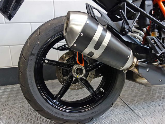 ktm - 1290-super-duke-gt