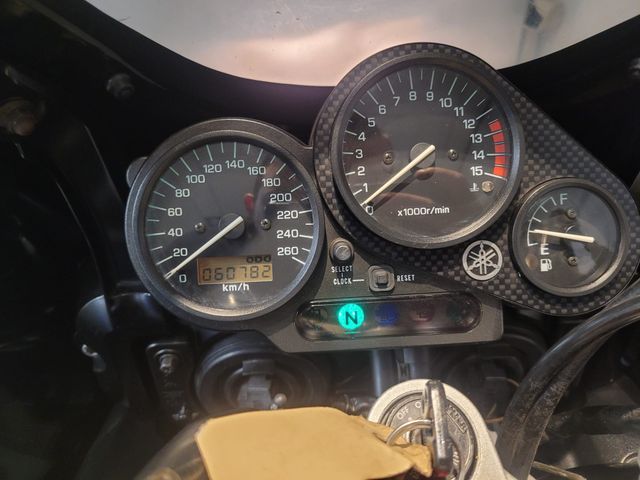 yamaha - fzs-600-fazer