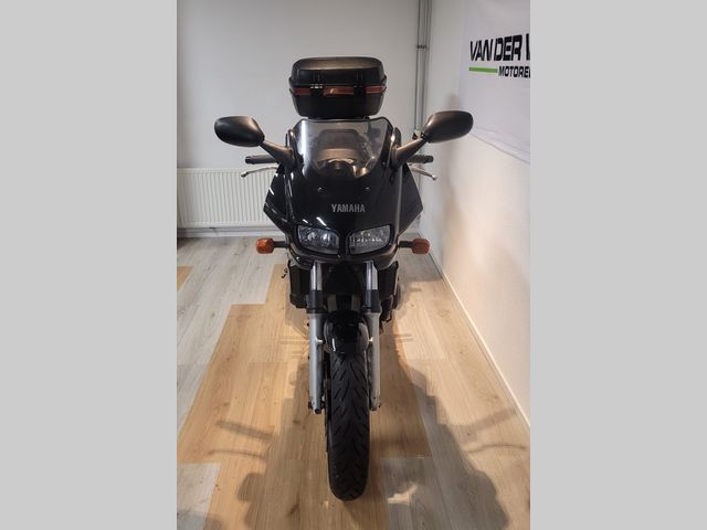 yamaha - fzs-600-fazer