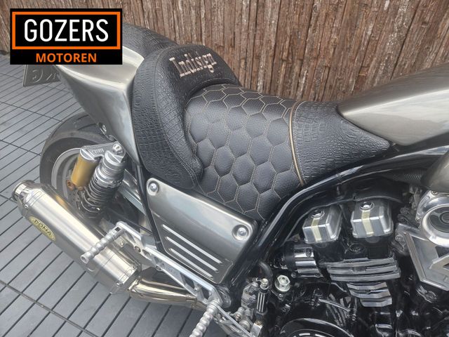 yamaha - vmx-1200-v-max