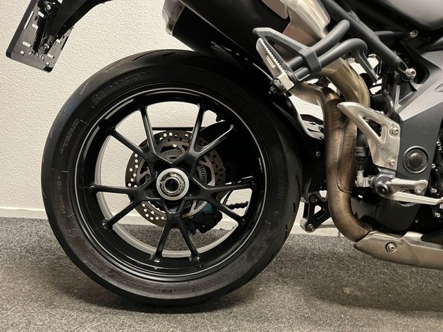 triumph - speed-triple-1050