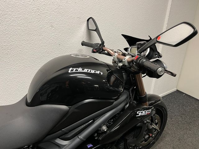 triumph - speed-triple-1050