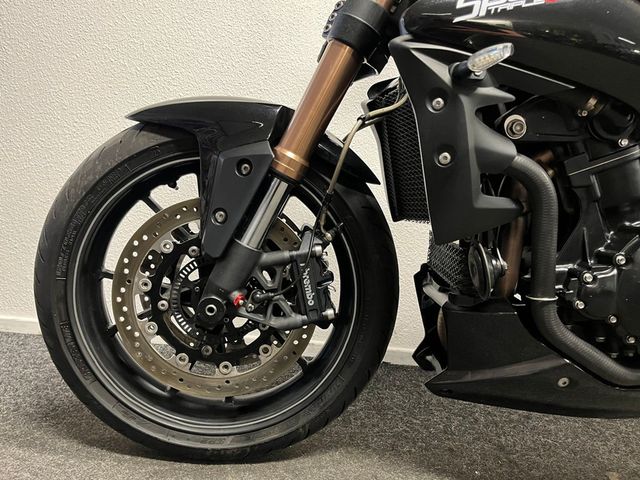 triumph - speed-triple-1050
