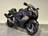 SUZUKI GSX-R 1300 HAYABUSA