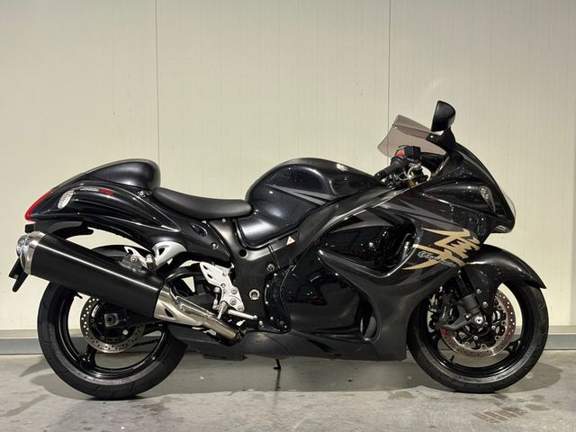 suzuki - gsx-r-1300-hayabusa