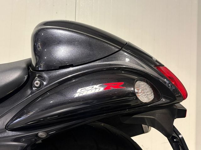 suzuki - gsx-r-1300-hayabusa