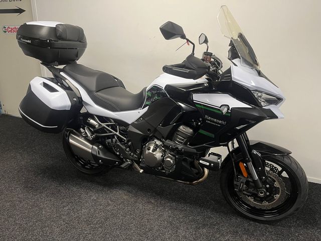 kawasaki - versys-1000-grand-tourer