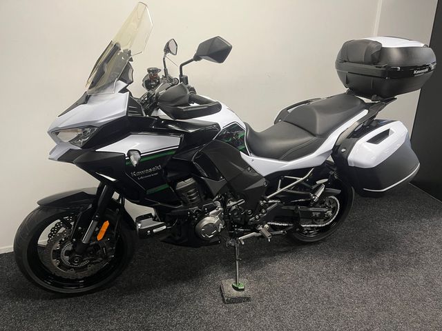 kawasaki - versys-1000-grand-tourer