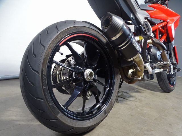 ducati - hypermotard-939