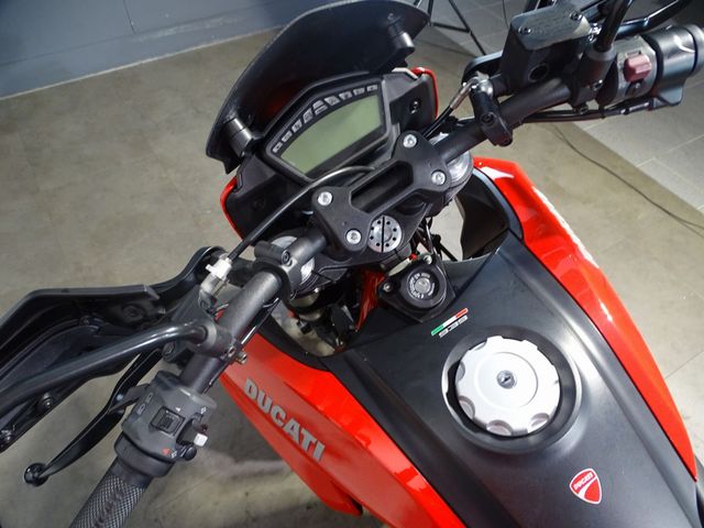 ducati - hypermotard-939