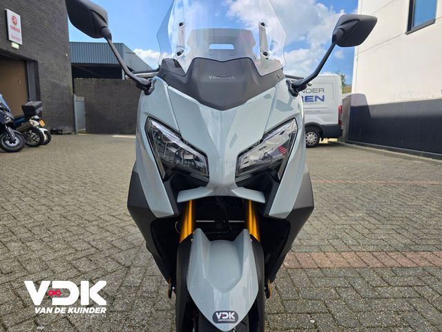 yamaha - tmax-tech-max-560