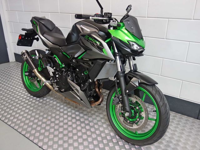 kawasaki - z-500