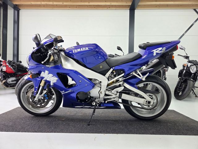 yamaha - yzf-r1