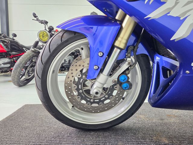 yamaha - yzf-r1