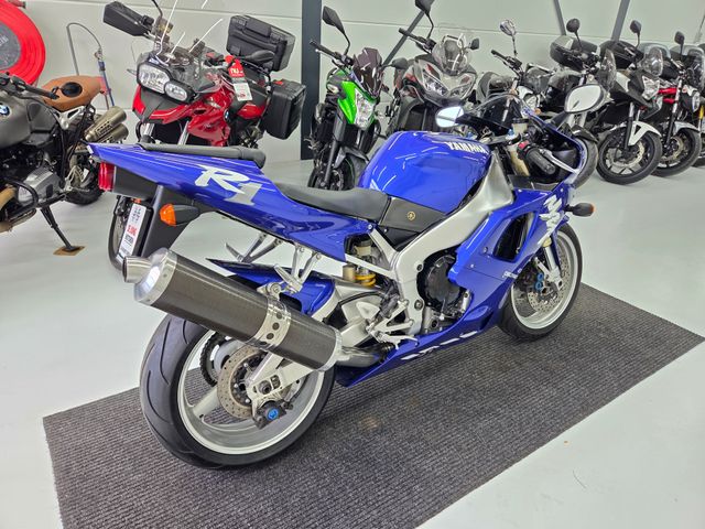 yamaha - yzf-r1