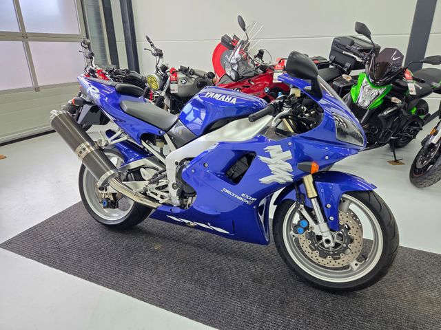yamaha - yzf-r1