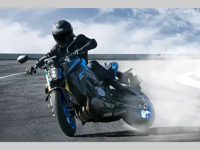 SUZUKI GSX-S 1000 – foto 4