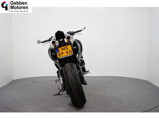 suzuki - b-king-1300