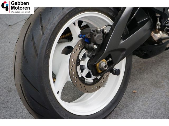 suzuki - b-king-1300