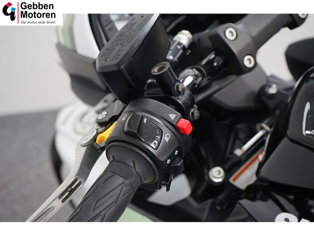 suzuki - b-king-1300